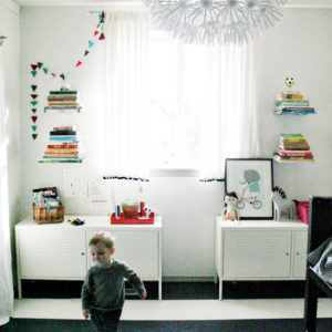 DIY did i do this? diy-floating-bookshelf-2