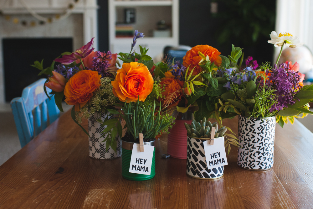 DIY MOTHER'S DAY FLOWER ARRANGEMENTS, VASES + FREEBIES