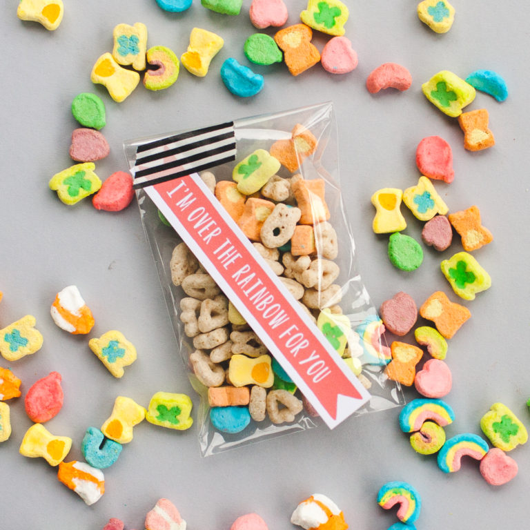 ST. PATRICK’S DAY GOODIE BAGS + PRINTABLE - RAE ANN KELLY