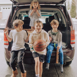 HELLO FRIDAY + CARTING THE KIDS AROUND driving-the-kids-around-1