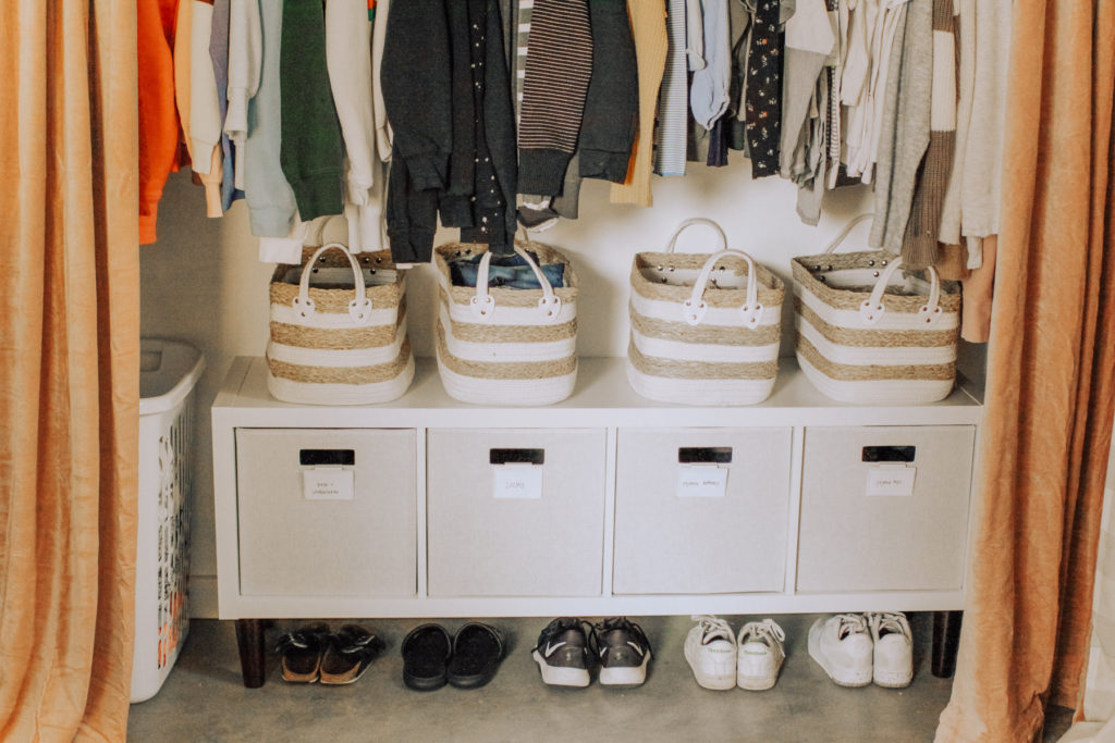 HOW TO HAVE A CLOSET FULL OF CLOTHES YOU LOVE + WEAR: STEP 1, CLEAN OUT  YOUR CLOSET - RAE ANN KELLY