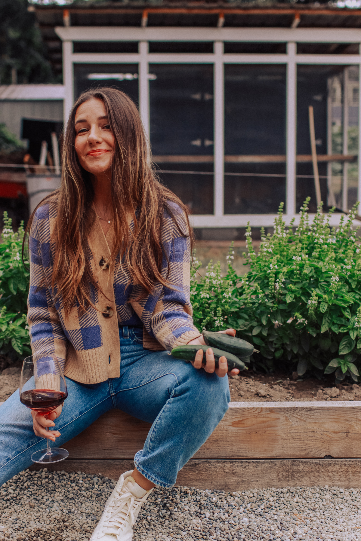 WEEKEND WARDROBE: RUFFLES, CHECKS, AND SWEATS - RAE ANN KELLY