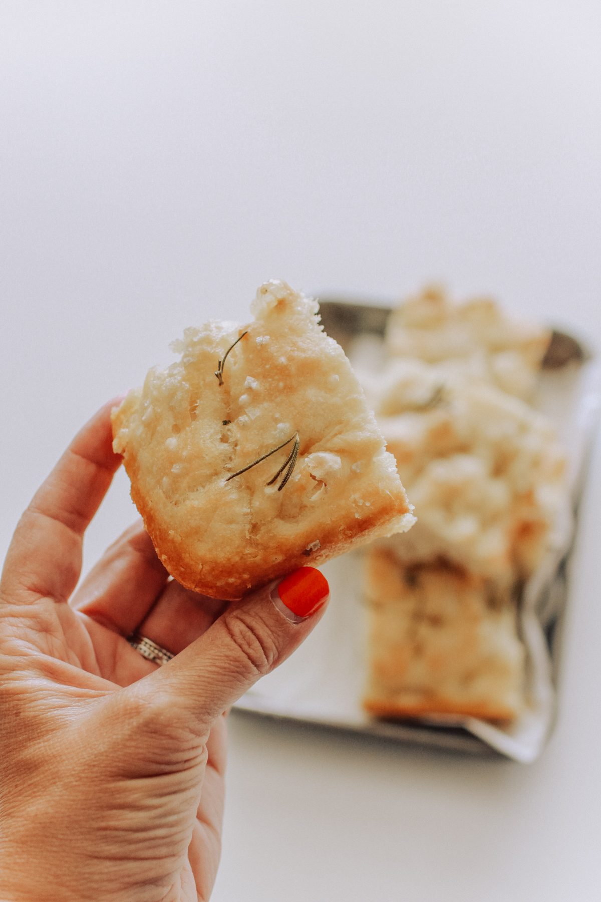 No-Knead Focaccia Bread - Mummy is Cooking